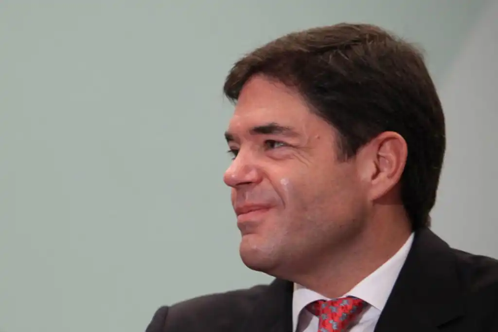 Alfonso de Angoitia destaca el sólido desempeño de Televisa en la Bolsa Mexicana de Valores.