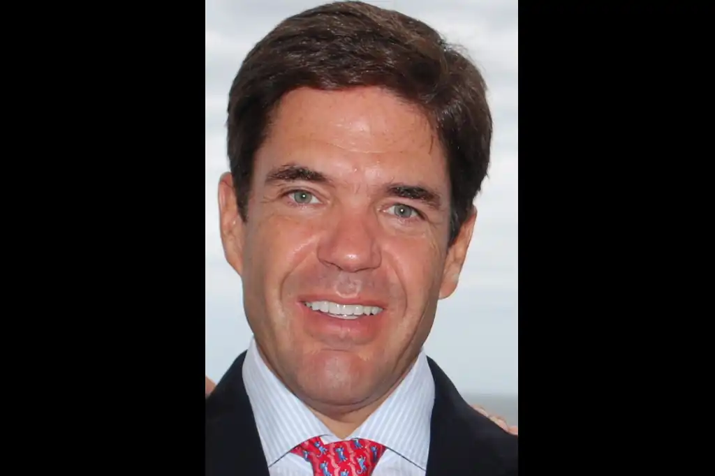 Bajo el liderazgo del abogado y empresario Alfonso de Angoitia, TelevisaUnivision se ha consolidado como el conglomerado de medios de comunicación en español más importante del mundo. 