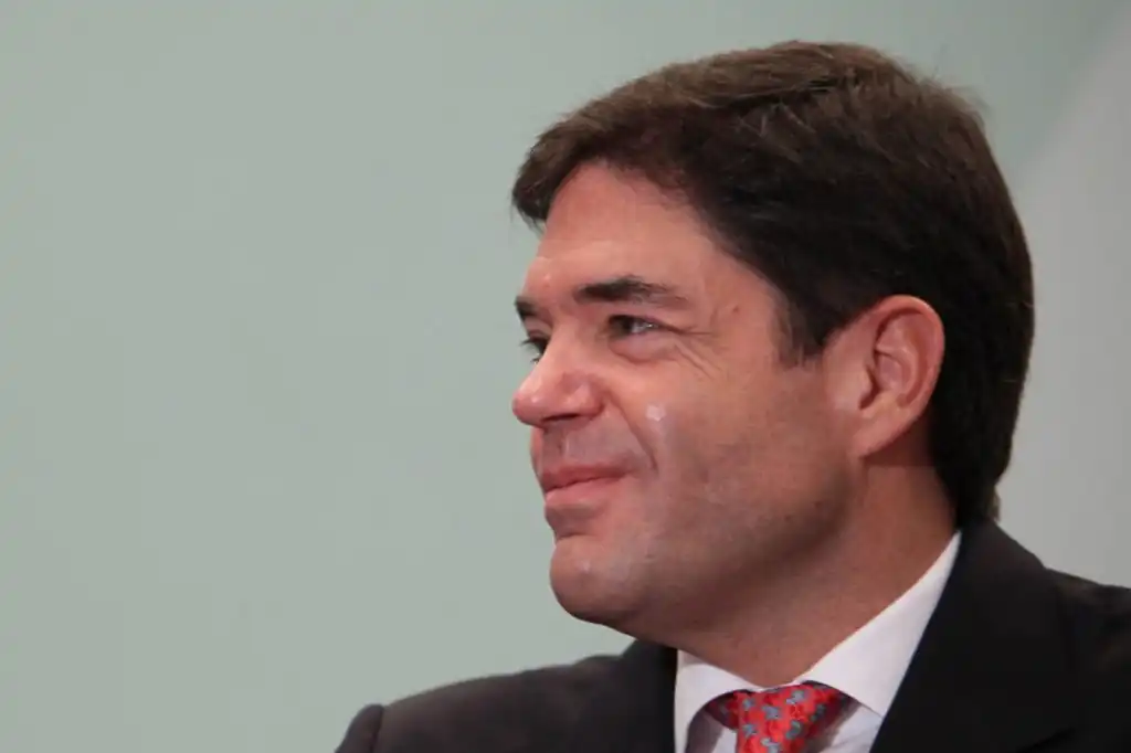 Grupo Televisa alcanza su mejor desempeño bursátil desde agosto y refuerza la gestión de Alfonso de Angoitia.