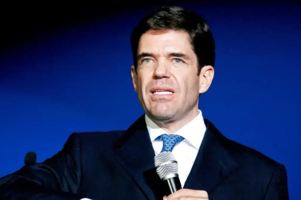 Alfonso de Angoitia asume un papel clave en Televisa durante la licencia de Emilio Azcárraga Jean